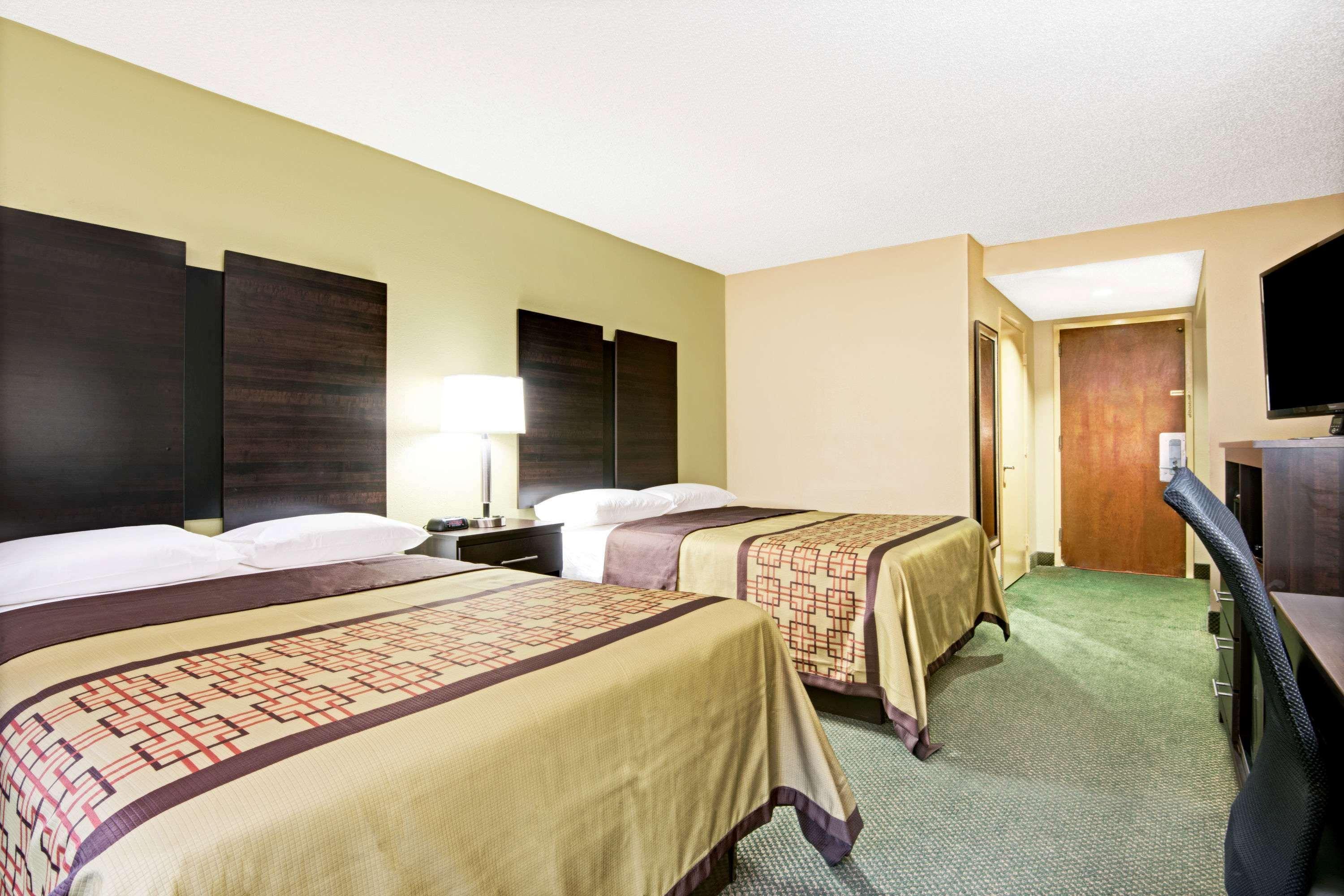 Hotel Super 8 By Wyndham Raleigh North East Extérieur photo