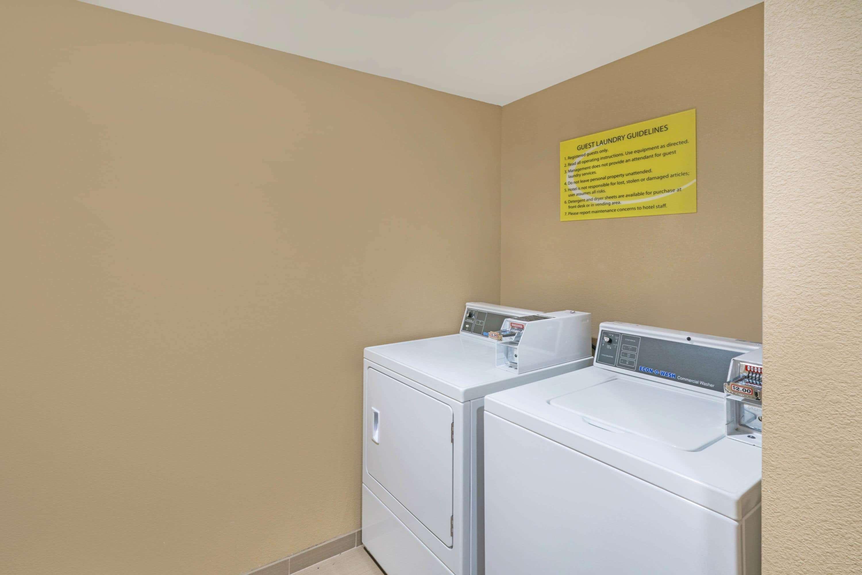 Hotel Super 8 By Wyndham Raleigh North East Extérieur photo
