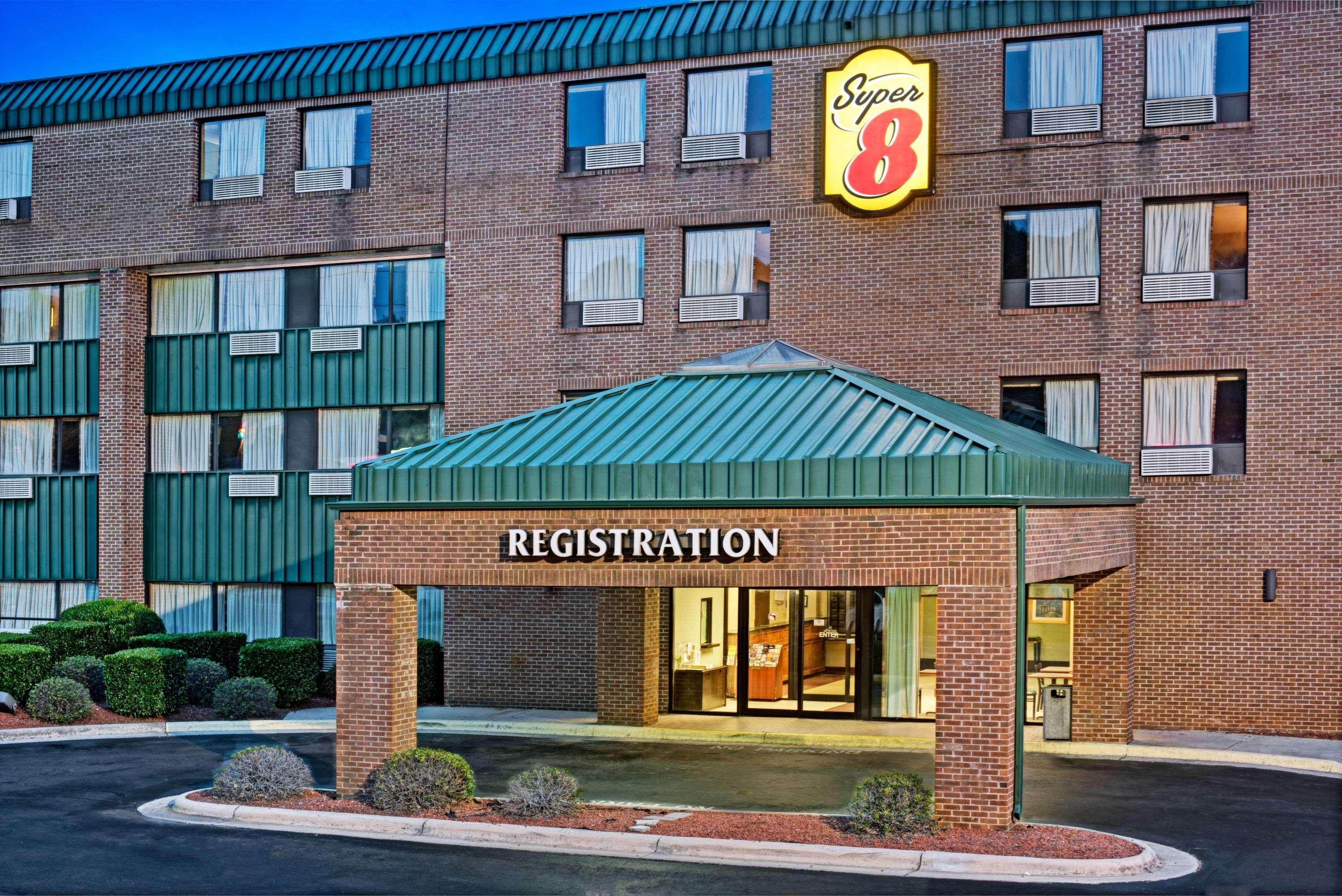 Hotel Super 8 By Wyndham Raleigh North East Extérieur photo